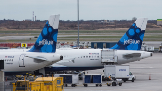 Jet Blue Apologizes After Refusing to Let Toddler Use Restroom